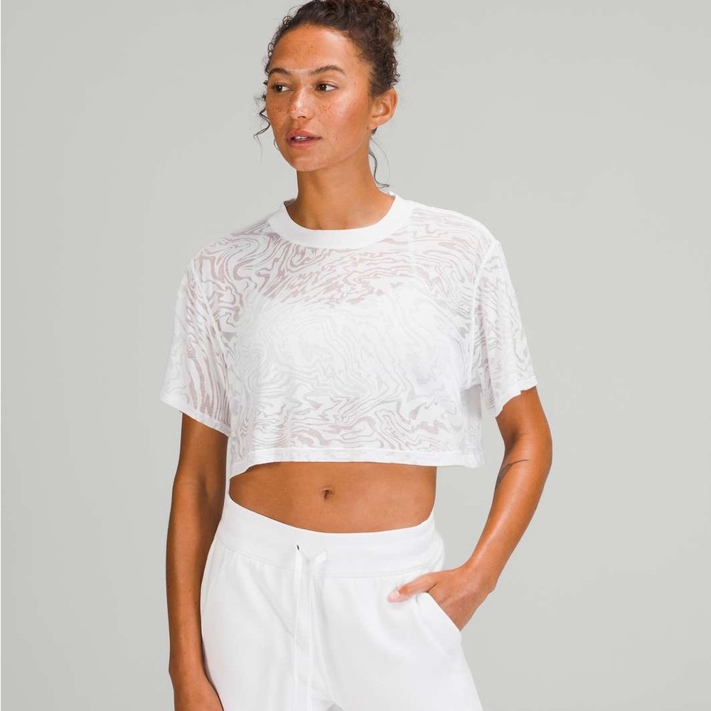 NWOT Lululemon All Yours Cropped T-Shirt *Veil - Picture 2 of 7